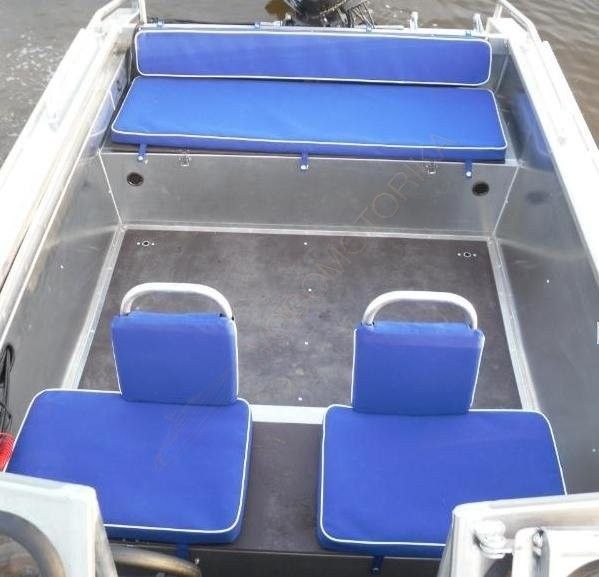 Алюминиевая моторная лодка RusBoat 45 JET под подвесной водомёт